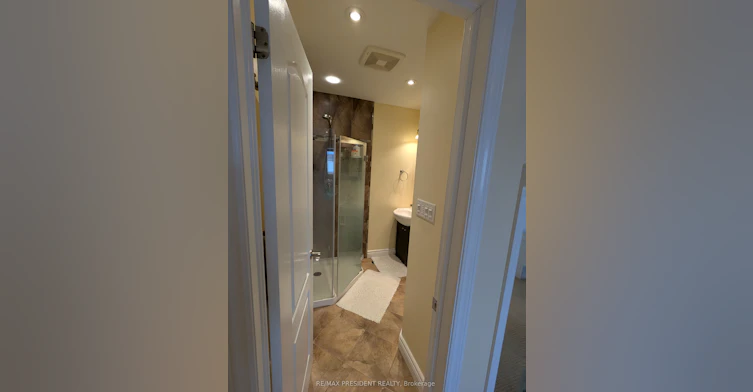 2563 Whittaker Drive, Burlington, ON, L7P 4R1 - 24