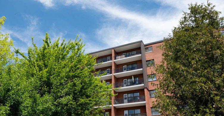 408-1017 Seneca Avenue, Mississauga, ON, L5G 3X5