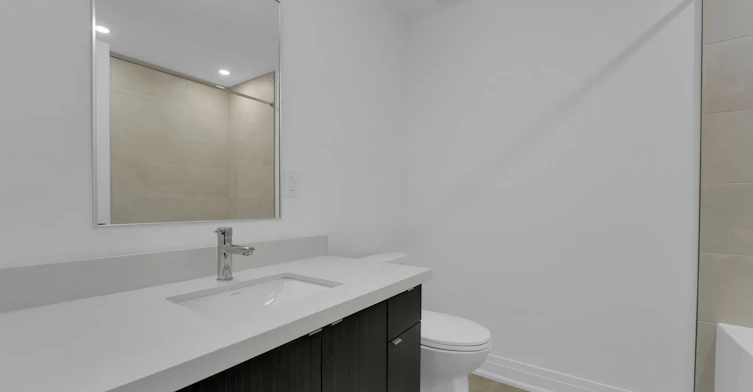 LOWER-521 St Johns Road, Toronto, ON, M6S 2L7 - 12