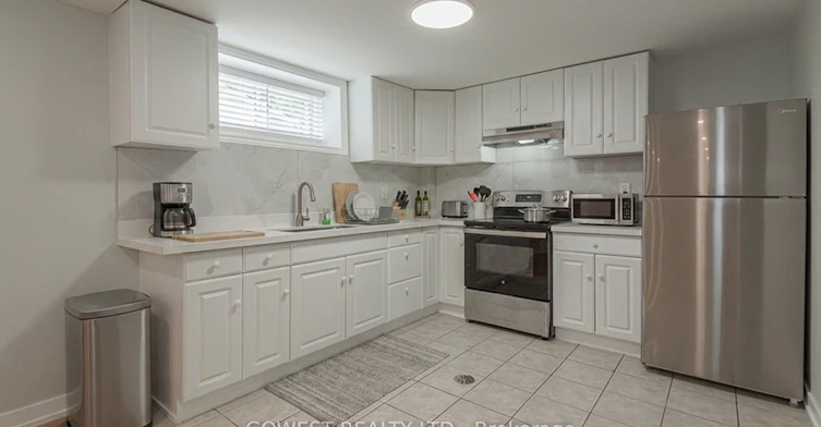 4-134 Grenadier Road, Toronto, ON, M6R 1R4 - 16
