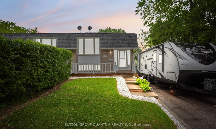 2363 Holyhead Drive