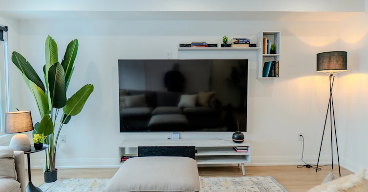 16 Habibi Lane, Toronto, ON, M6E 1N1 - 2