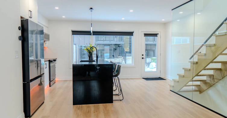 16 Habibi Lane, Toronto, ON, M6E 1N1 - 7