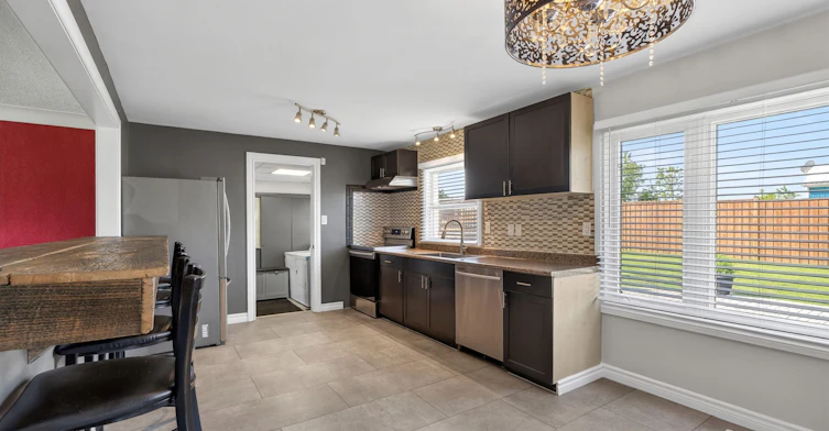 7566 Sixth Line, Milton, ON, L0P 1E0 - 8