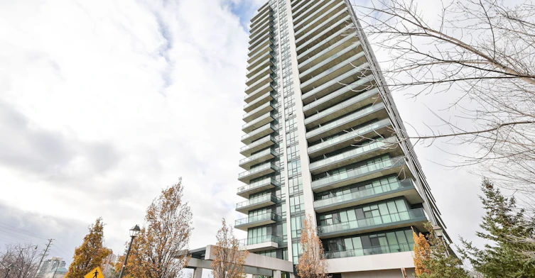 405-100 John Street, Brampton, ON, L6W 0A8