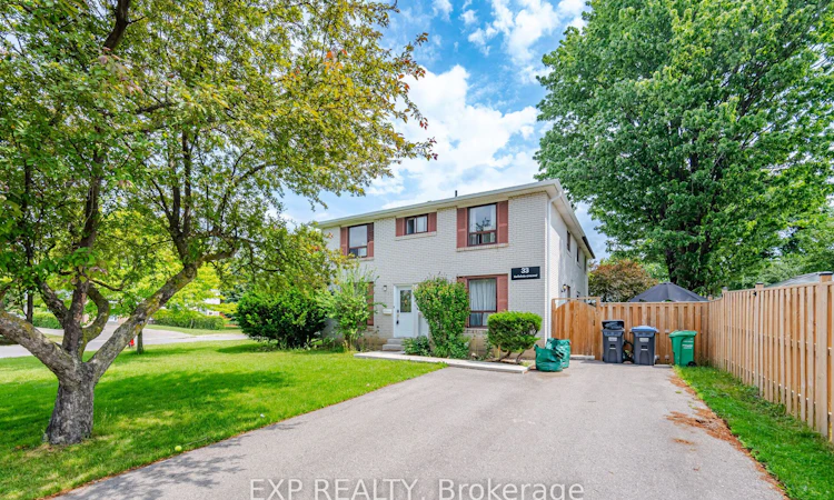 33 Earlsdale Crescent