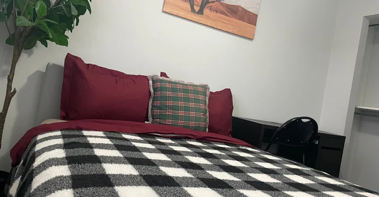 Room-54 Carrie Crescent, Brampton, ON, L6Y 4Z1 - 2