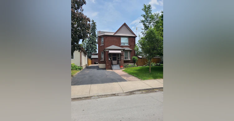 177 Brookside Avenue, Toronto, ON, M6S 4G8