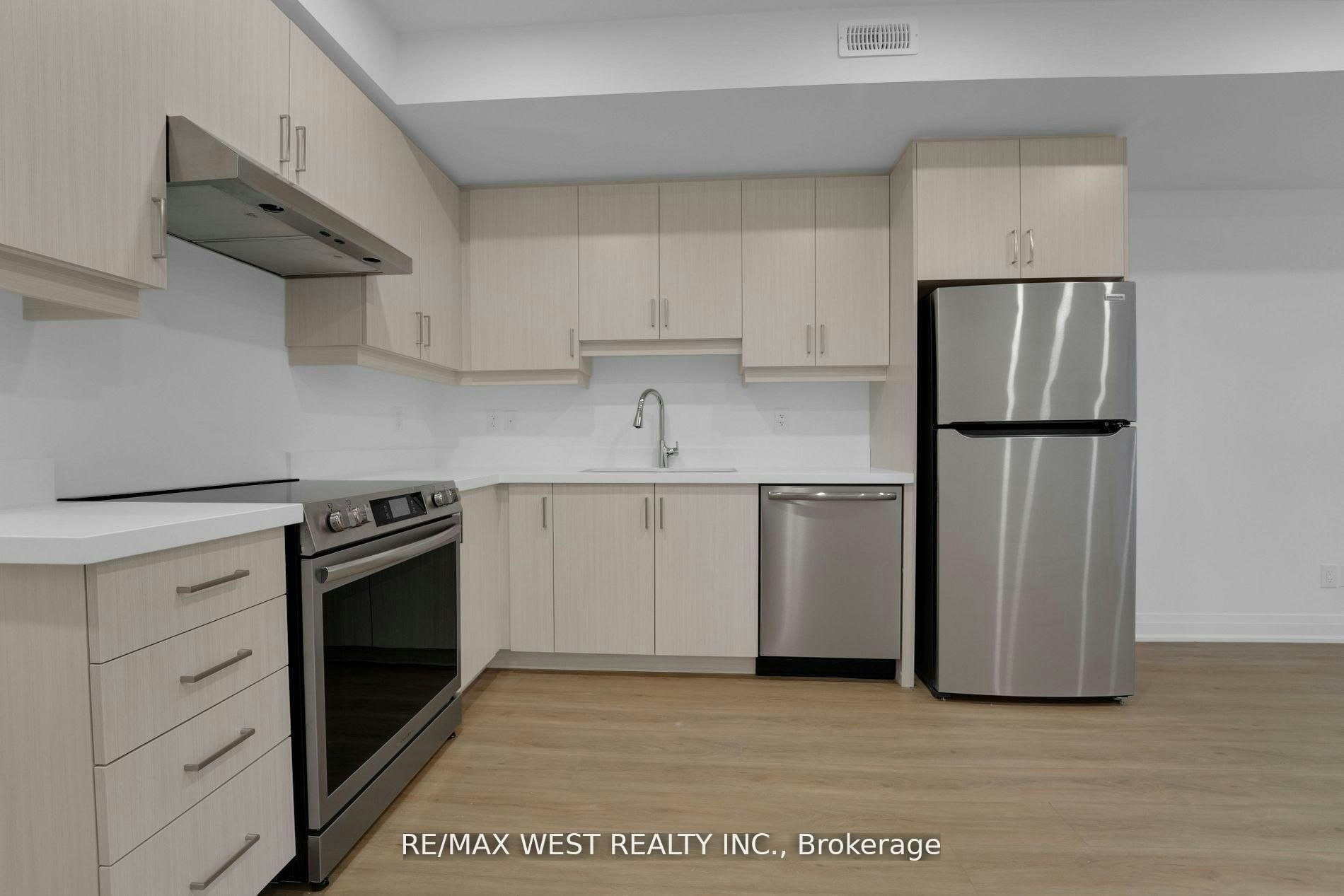 LOWER-521 St Johns Road, Toronto, ON, M6S 2L7 - 6