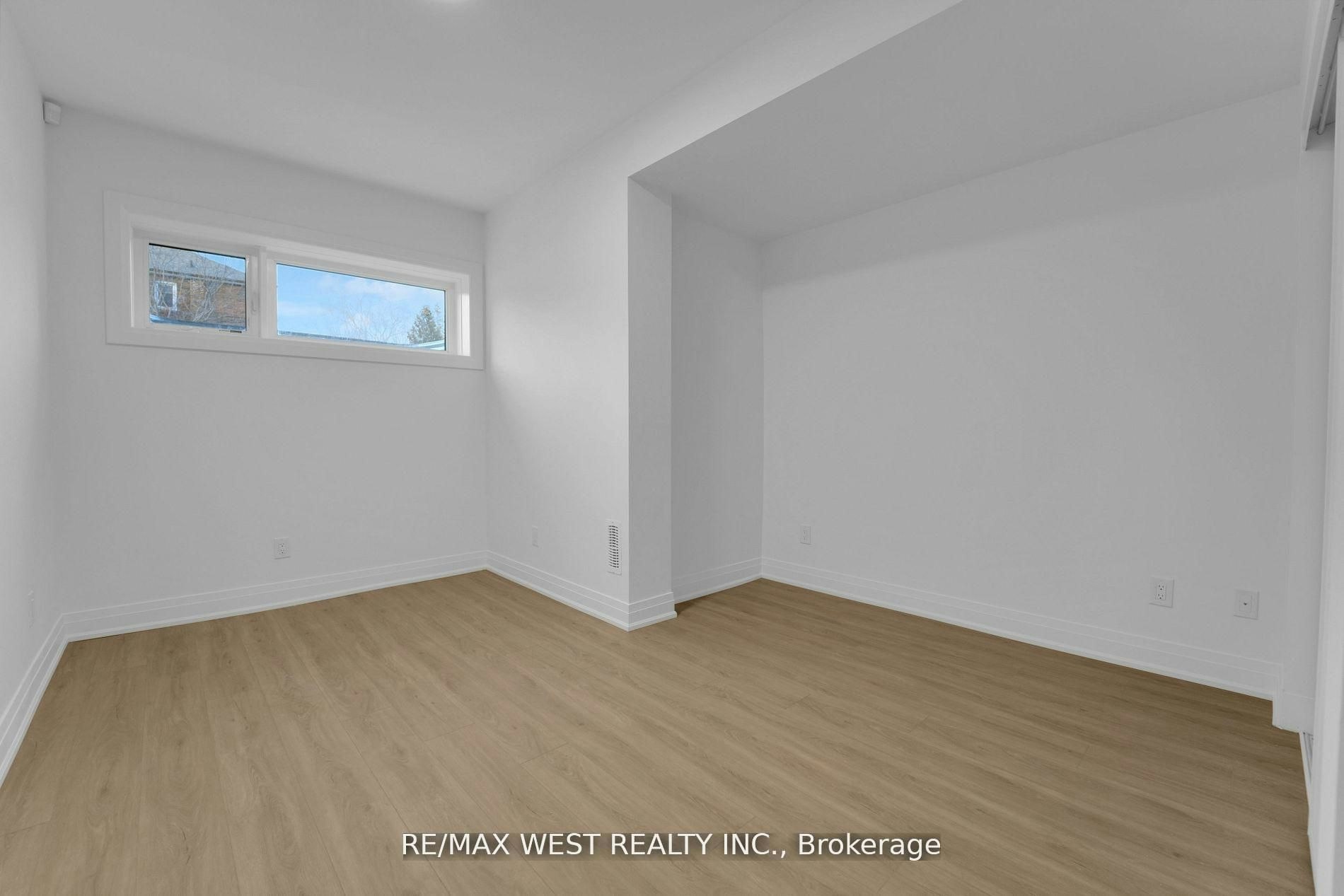 LOWER-521 St Johns Road, Toronto, ON, M6S 2L7 - 9
