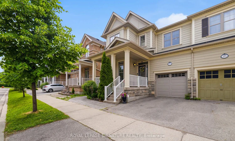 27 Aird Court