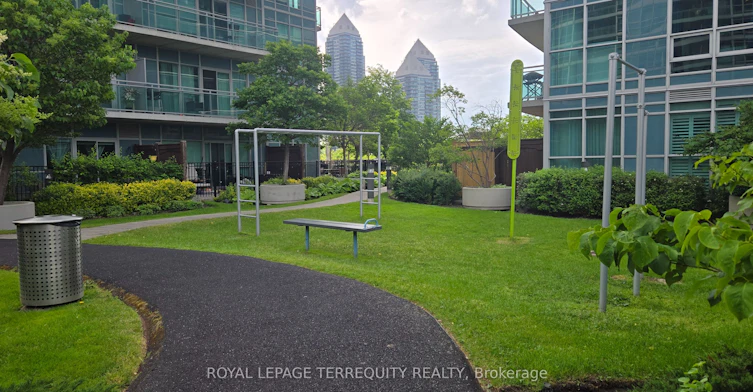 1708-155 Legion Road N, Toronto, ON, M8Y 0A7 - 20
