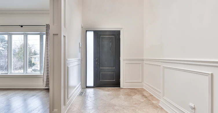 112 Kingsway Crescent, Toronto, ON, M8X 2R9 - 2