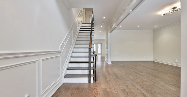 112 Kingsway Crescent, Toronto, ON, M8X 2R9 - 3