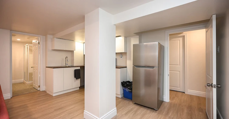 Bsmnt-3148 Velmar Drive, Mississauga, ON, L5M 6V8 - 8