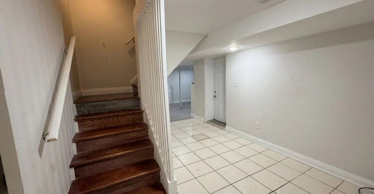 Bsmt-806 Envoy Drive, Mississauga, ON, L5W 1H3 - 6