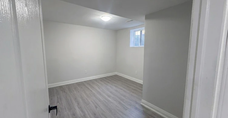 Bsmt-806 Envoy Drive, Mississauga, ON, L5W 1H3 - 8