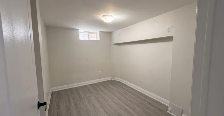 Bsmt-806 Envoy Drive, Mississauga, ON, L5W 1H3 - 10