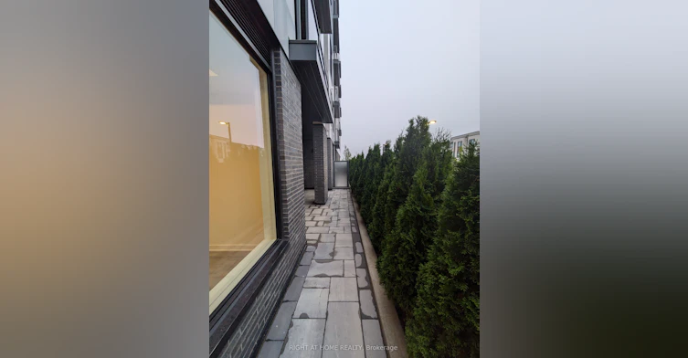102-1440 Clarriage Court, Milton, ON, L9E 1B3 - 27