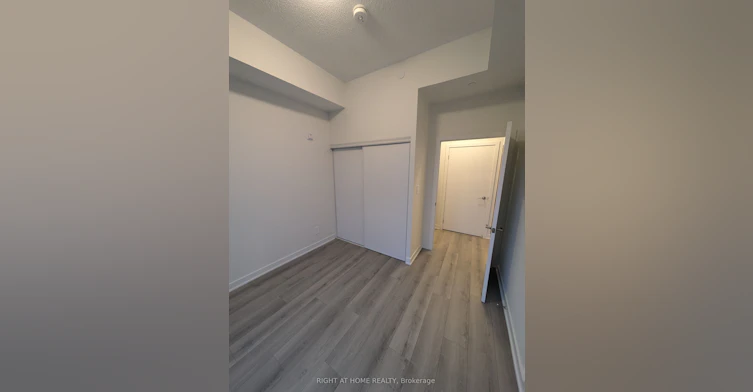 102-1440 Clarriage Court, Milton, ON, L9E 1B3 - 19