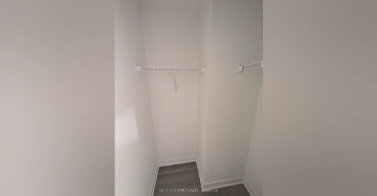 102-1440 Clarriage Court, Milton, ON, L9E 1B3 - 10