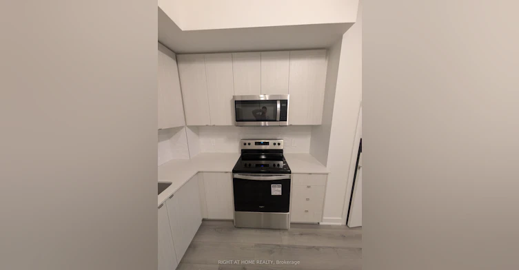 102-1440 Clarriage Court, Milton, ON, L9E 1B3 - 3