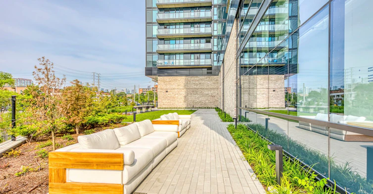 606-86 Dundas Street E, Mississauga, ON, L5A 1W4 - 33