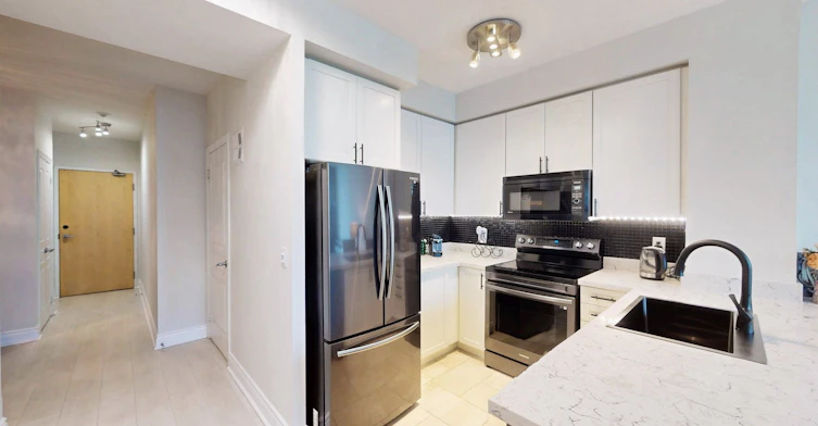 701-3939 Duke Of York Boulevard, Mississauga, ON, L5B 4N2 - 7