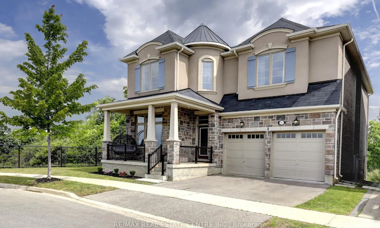 1213 Sweetfern Crescent