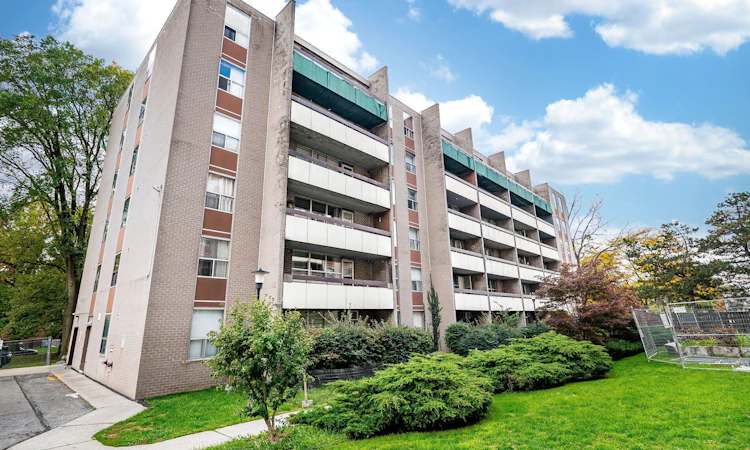 407-3625 Lake Shore Boulevard W