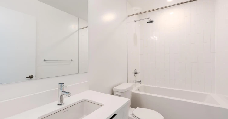 913-2485 Eglinton Avenue W, Mississauga, ON, L5M 2T1 - 8