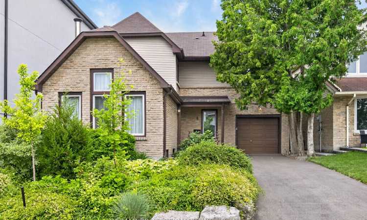 4 Bigham Crescent