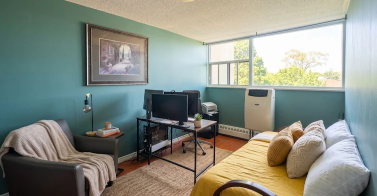 201-1050 Stainton Drive, Mississauga, ON, L5C 2T8 - 6