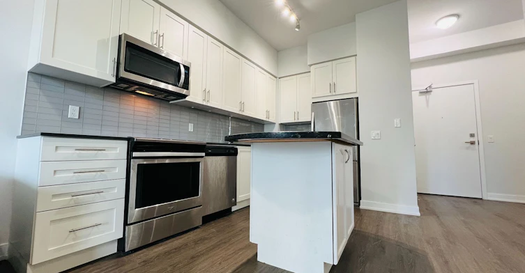 618-4055 Parkside Village Drive, Mississauga, ON, L5B 0K8 - 4