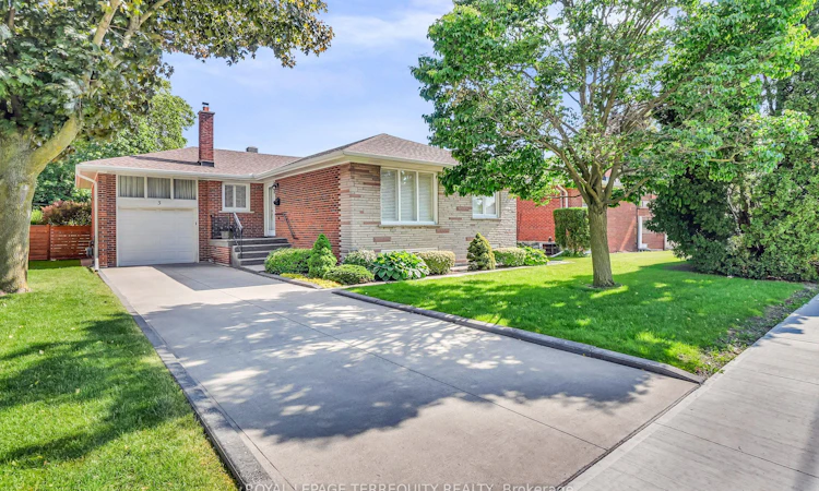 3 Avery Avenue
