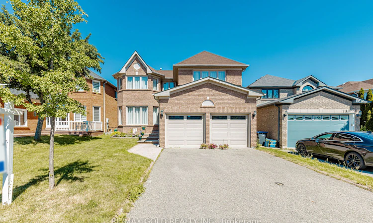 25 Adirondack Crescent
