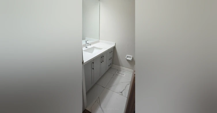 1145 Shadeland Drive, Mississauga, ON, L5C 1P2 - 5