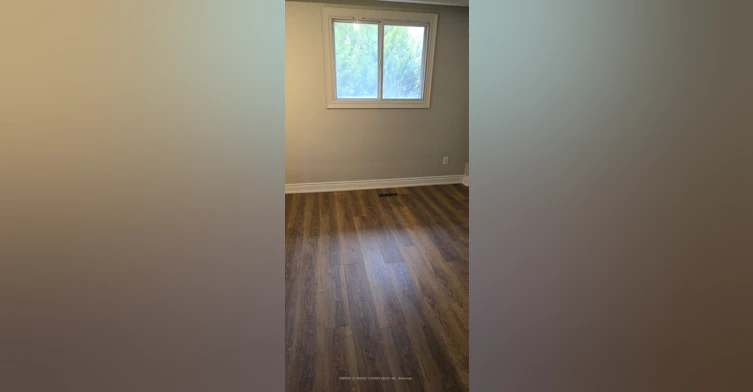 1145 Shadeland Drive, Mississauga, ON, L5C 1P2 - 3