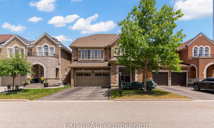 783 Agnew Crescent