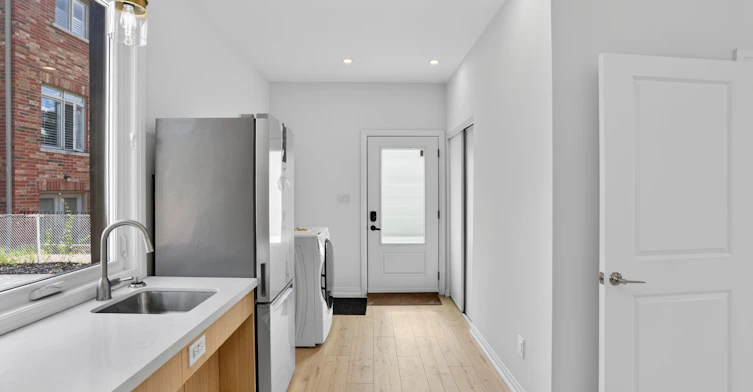 R - GARDEN SUITE-20 John Best Avenue, Toronto, ON, M9N 1C3 - 2