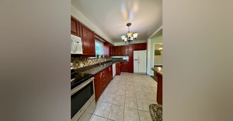 Main-24 Clarion Road, Toronto, ON, M9R 3Y5 - 4