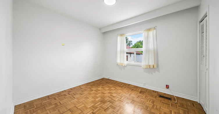 Main-49 Fairbank Avenue, Toronto, ON, M6E 3Y6 - 15