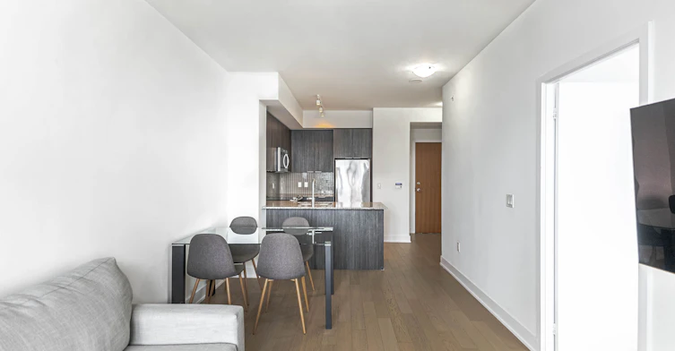 3504-20 Shore Breeze Drive, Toronto, ON, M8V 1A1 - 3