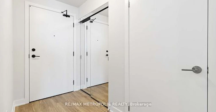 4109-430 Square One Drive, Mississauga, ON, L5B 0L6 - 4