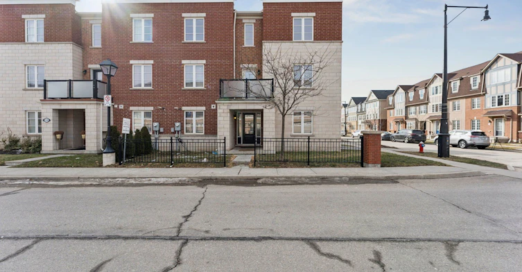 122 Baycliffe Crescent, Brampton, ON, L7A 3Y7
