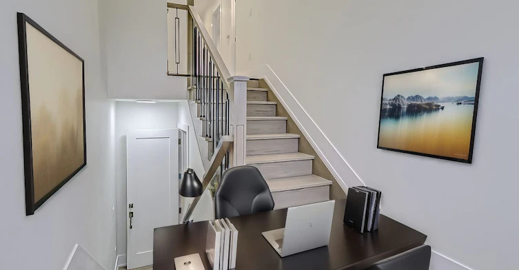 Upper-9 Beechwood Avenue, Toronto, ON, M6N 4S9 - 14
