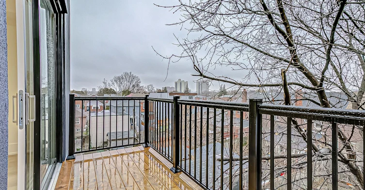 Upper-9 Beechwood Avenue, Toronto, ON, M6N 4S9 - 16