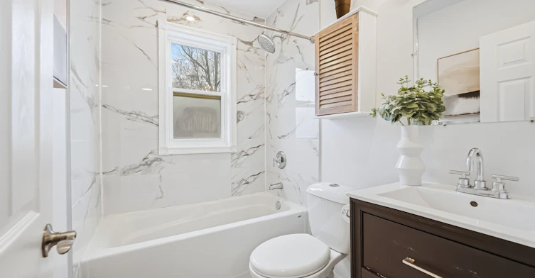 6 Bonnyview Drive, Toronto, ON, M8Y 3G6 - 24