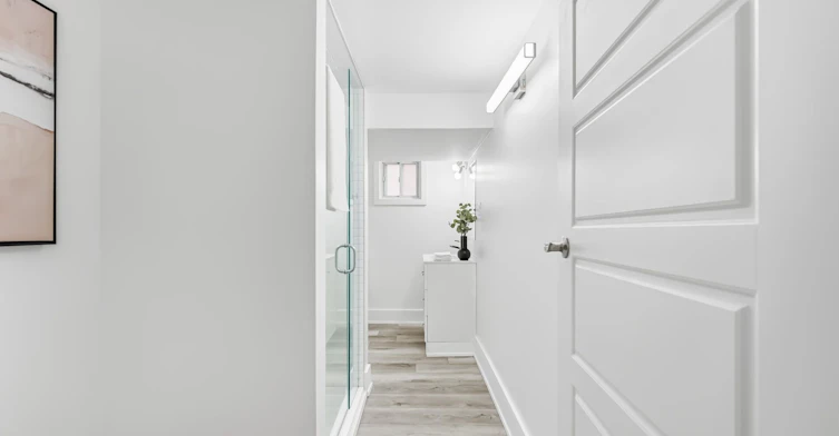 Lower-6 Bonnyview Drive, Toronto, ON, M8Y 3G6 - 19