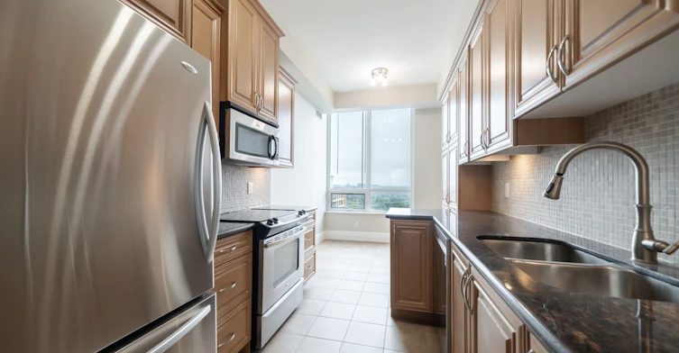 2858-25 Viking Lane, Toronto, ON, M9B 0A1 - 11